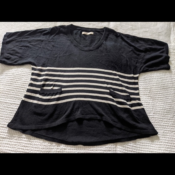 Oversized woven striped Old Navy Top - Picture 2 of 3